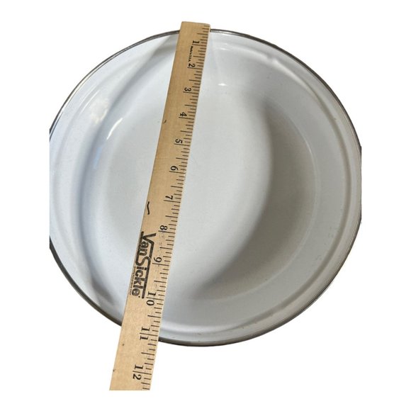 Austria Enamel Soup and Skillet Pans - Picture 8 of 11